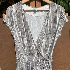 Banana Republic short sleeve wrap dress, size S, black & light cream/off-white